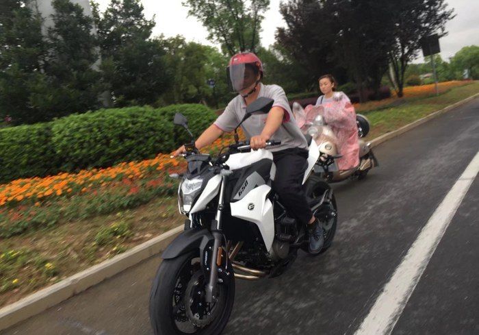 98年小伙提车,98年的小伙来提车