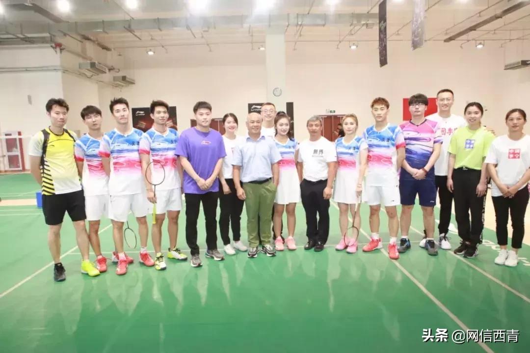 体操王子李宁走进天津西青——西青区全民健身运动会倒计时100天暨天津西青李宁运动中心开园活动举行