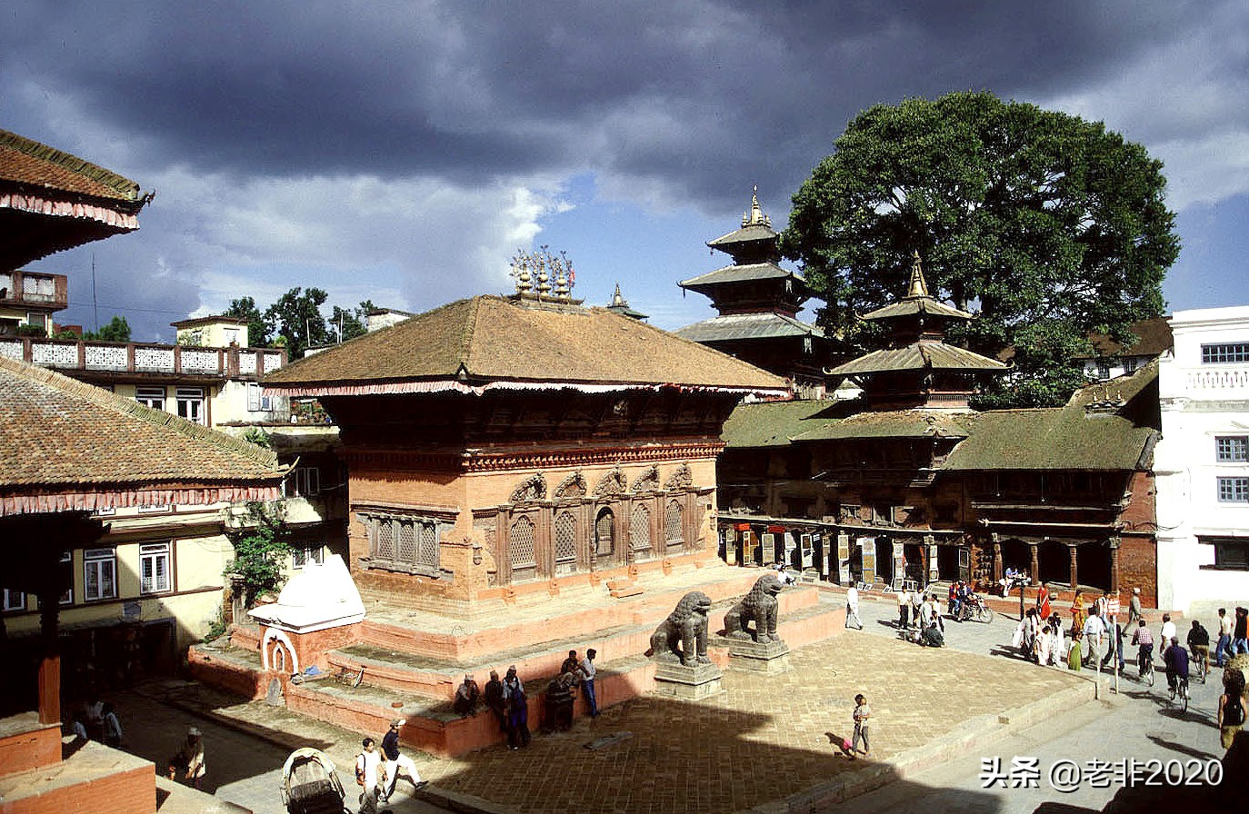 尼泊尔一件纱丽多少钱,15天之旅