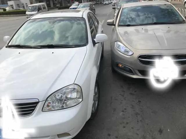 保留原来车牌装在新车上怎么办理,我想换一个车牌号怎么办