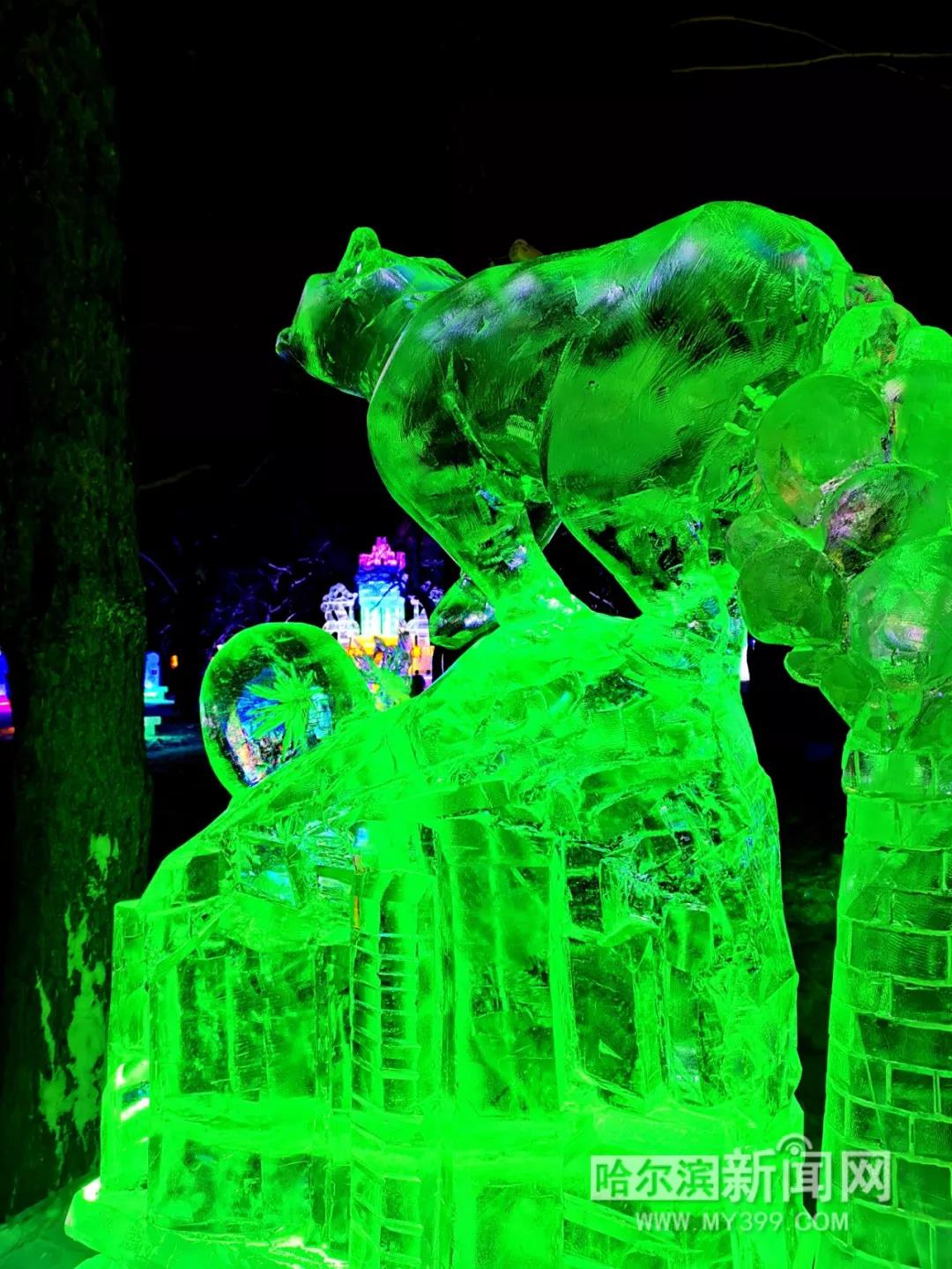 哈尔滨兆麟公园冰灯免费开放时间,哈尔滨第一届冰灯游园图片