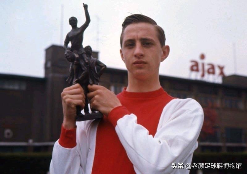 20世纪最伟大的足球教练荷兰,一代宗师功夫最强