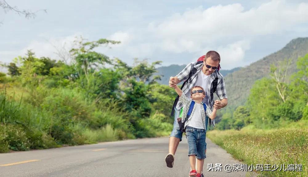 钟美美模仿售票员原视频,13岁钟美美模仿老师