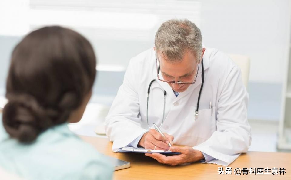 髋关节疼痛是什么原因引起的,老年女性髋关节疼痛是怎么回事