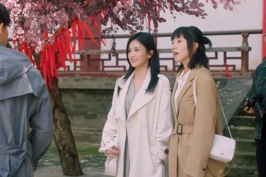 白鹿热剧《一生一世》：时宜的穿戴暗含哪些隐藏线索？