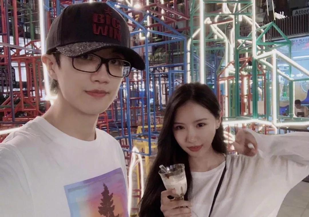 新歌1分钟评论破万！许嵩，这十年你去哪了？