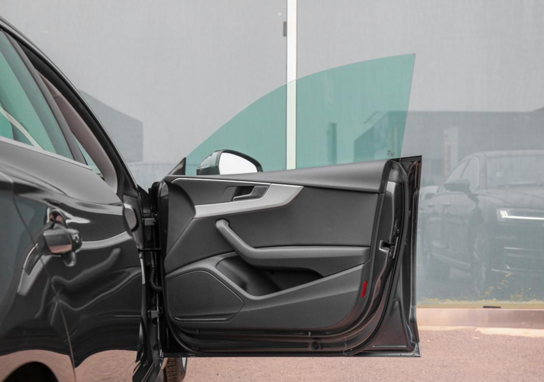 这才是“撩妹神器”，无框车门+50码内敞篷开闭，年轻人就该盘它