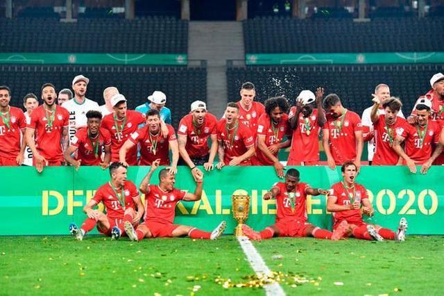 今日足球回顾：今夏皇马大清洗，C罗射进任意球的背后：他真老了