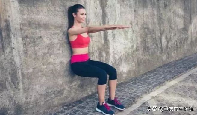 单个膝盖酸软无力最快治愈办法,年纪轻轻膝盖酸怎么回事