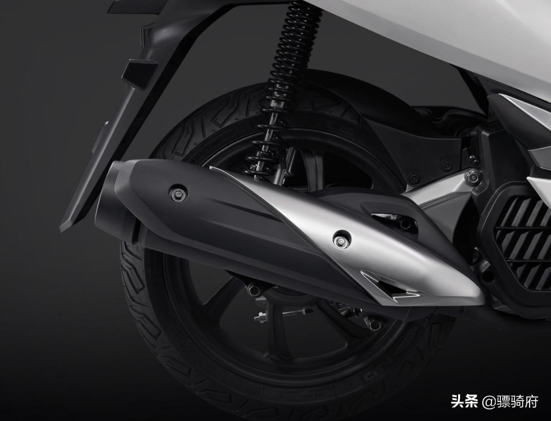 五羊本田PCX150，比亚乔medley150，DRG158三款高端踏板车横评