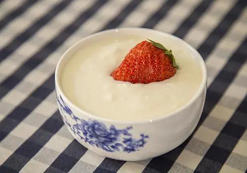 最新抽查酸奶质量前十名,袋装酸奶质量问题