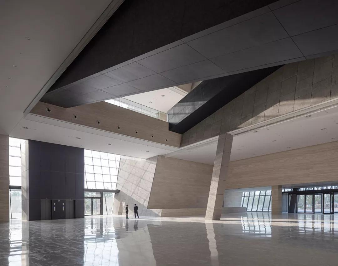 郑州美术馆史志馆开放吗,郑州美术馆新馆展示陈列