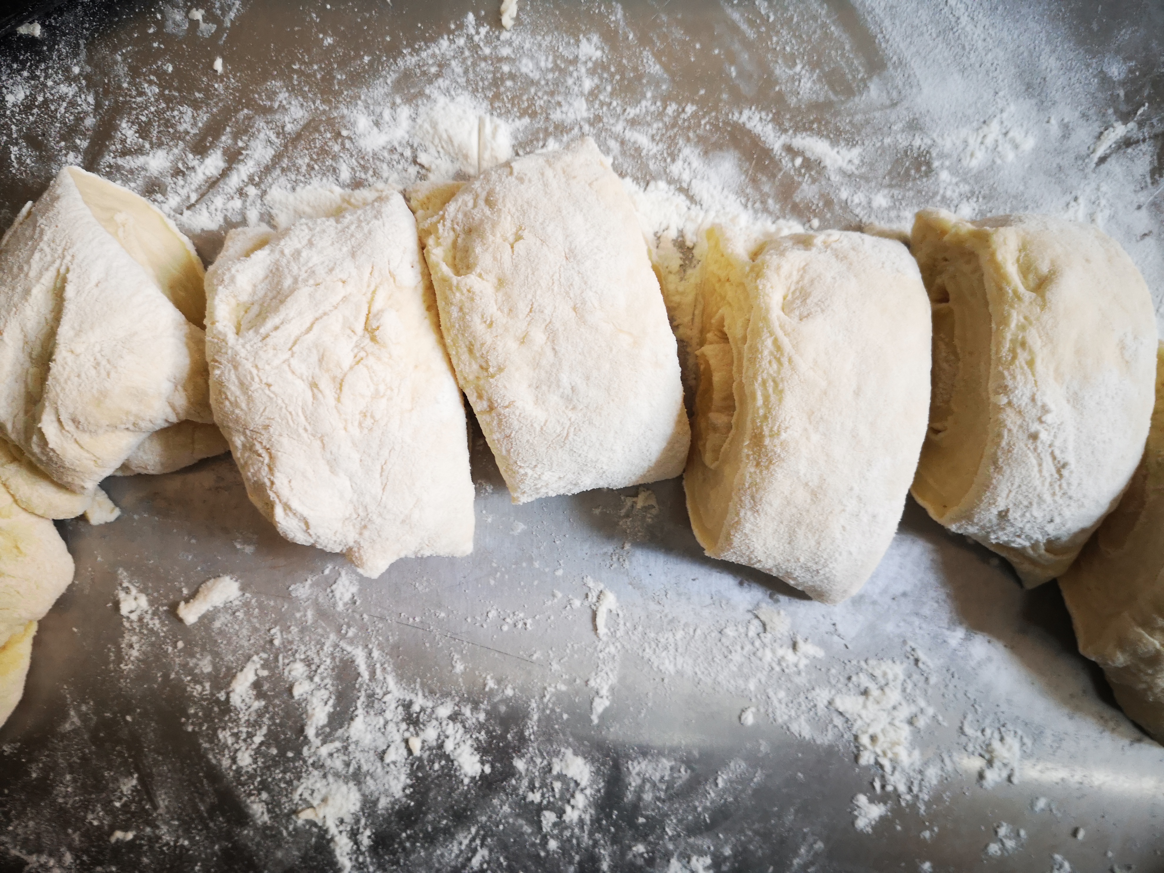 什么高筋面粉最适合做面包,面包只有高筋面粉才能做出来吗