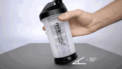 不需要电的搅拌机，摇一摇，随时随地喝新鲜果汁