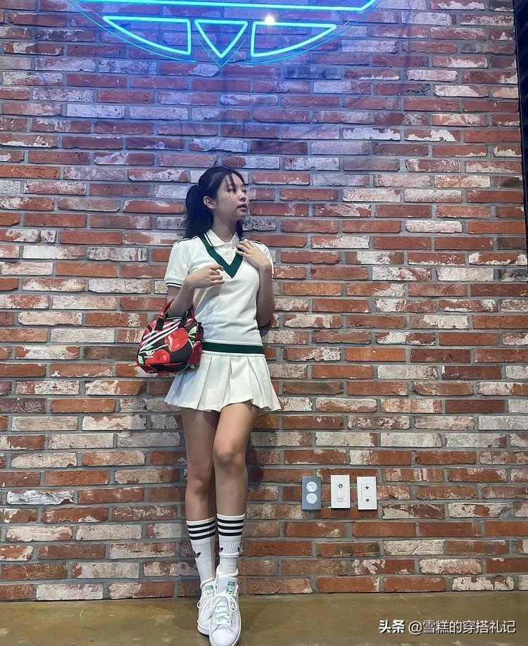 现在适合穿的打底袜,今年秋冬流行什么打底袜