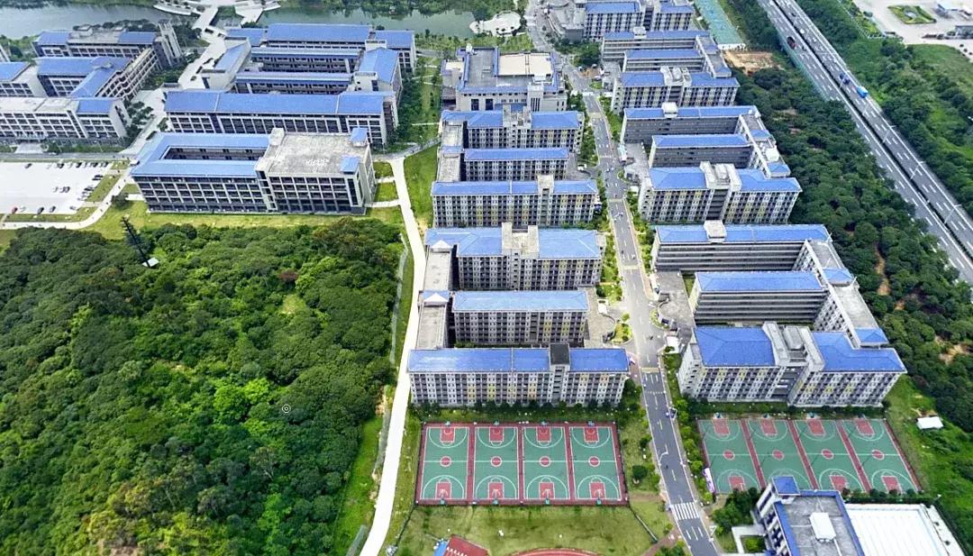 东莞理工学院城市学院新生群,东莞理工学院城市学院英语系