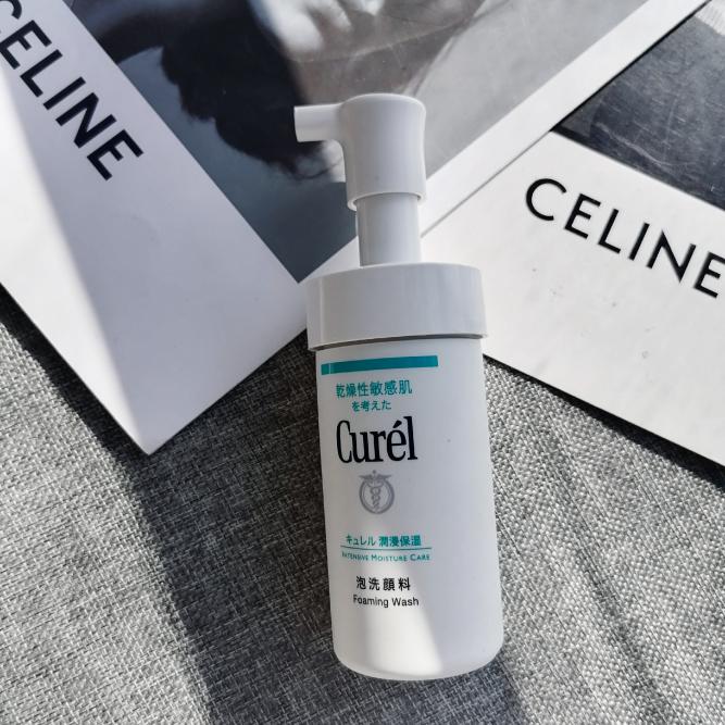 干皮控油不紧绷平价洗面奶,男士平价洗面奶