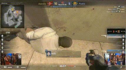 「职业哥鞭尸」彬彬有礼抬棺队，相敬如宾火葬场