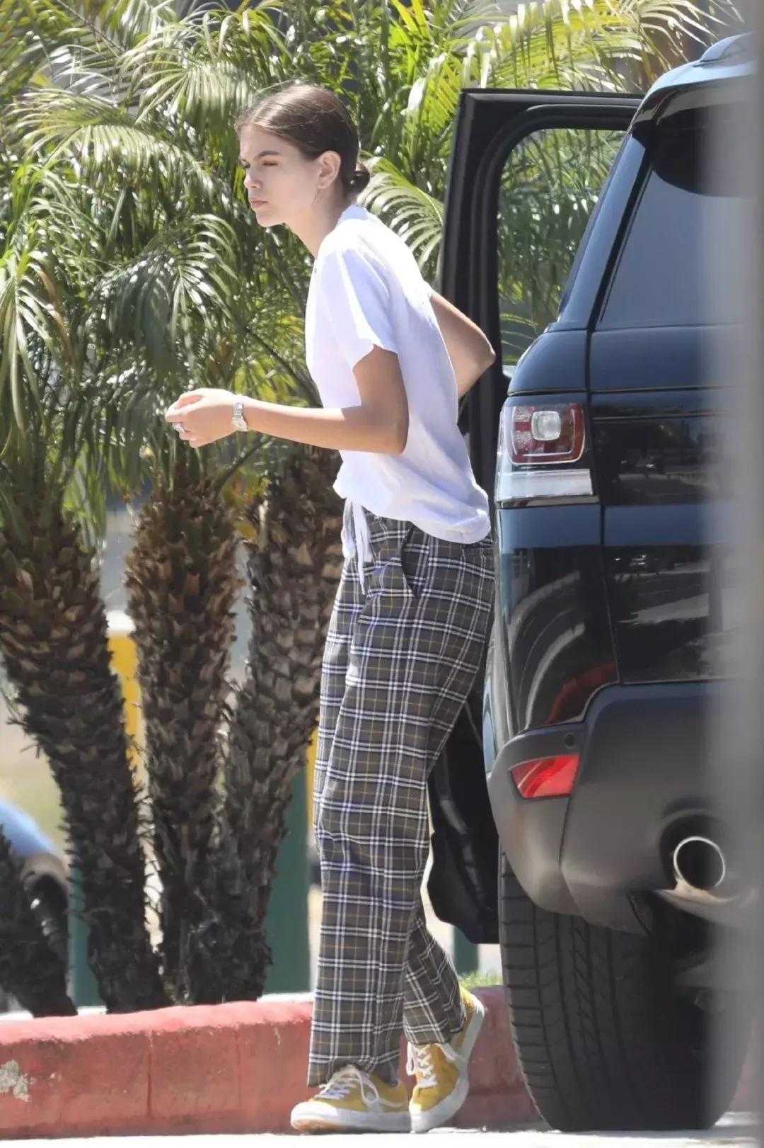 有没有为买一样东西排过队？机会来了，可以去排匡威的队了～