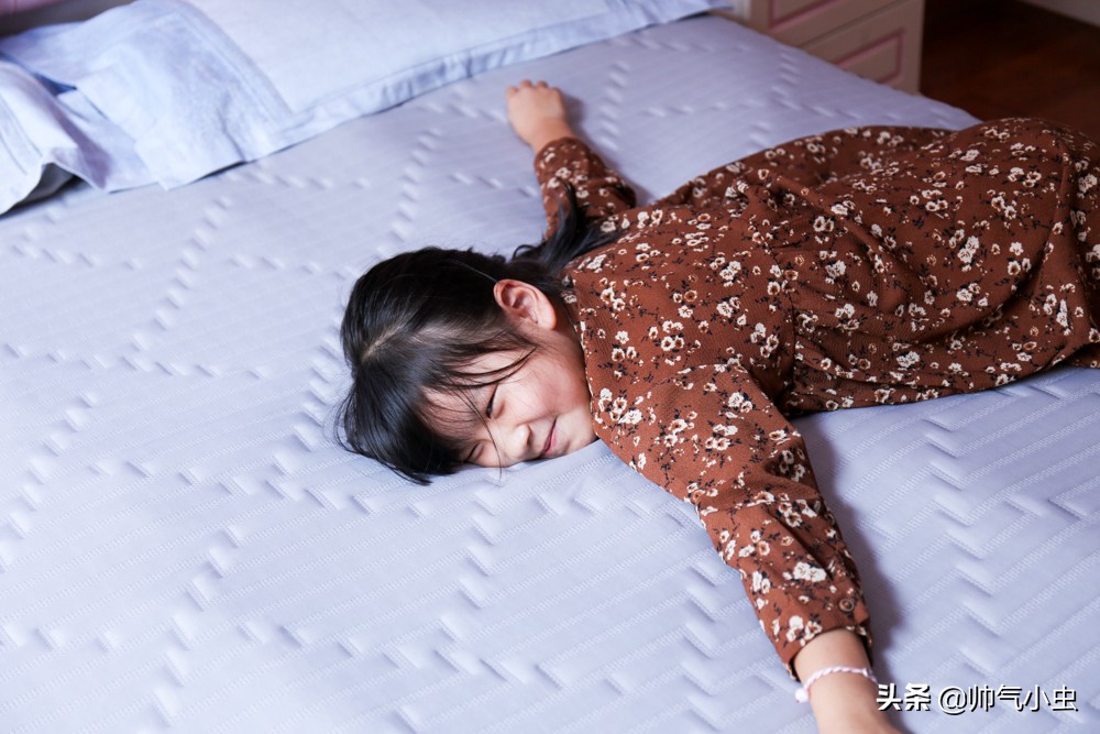 智能床垫1399元,水暖床垫小米