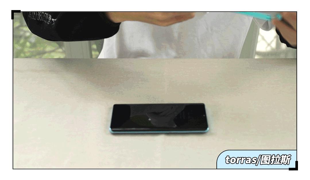 曲面屏钢化膜排行榜第一名测评,曲面屏贴uv钢化膜有白边怎么办