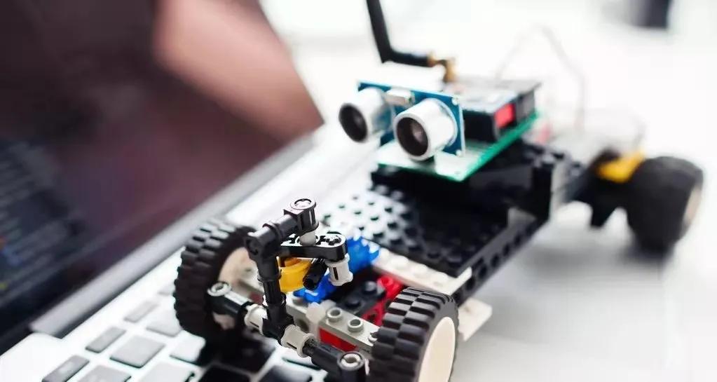 什么是真正的机器人编程教育,机器人编程儿童教育是否是大趋势