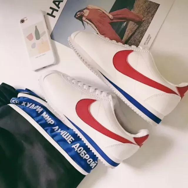 穿不了高跟鞋穿裙子搭配什么鞋,穿不了高跟穿不了裙子