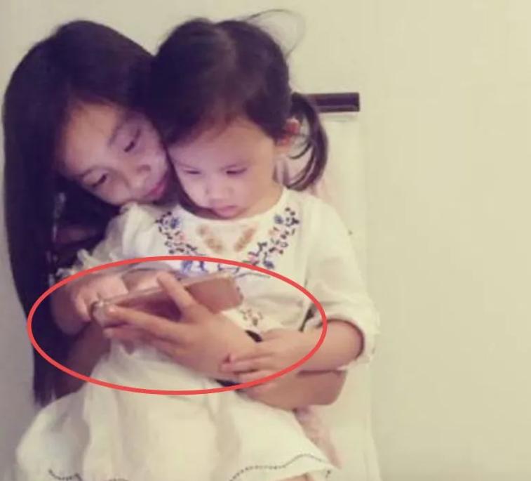 黄磊和孙莉的女儿多多,黄磊孙莉回应女儿多多争议