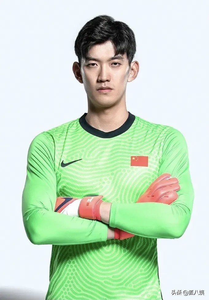 国足最强11人名单视频播放,李铁国足最强阵型