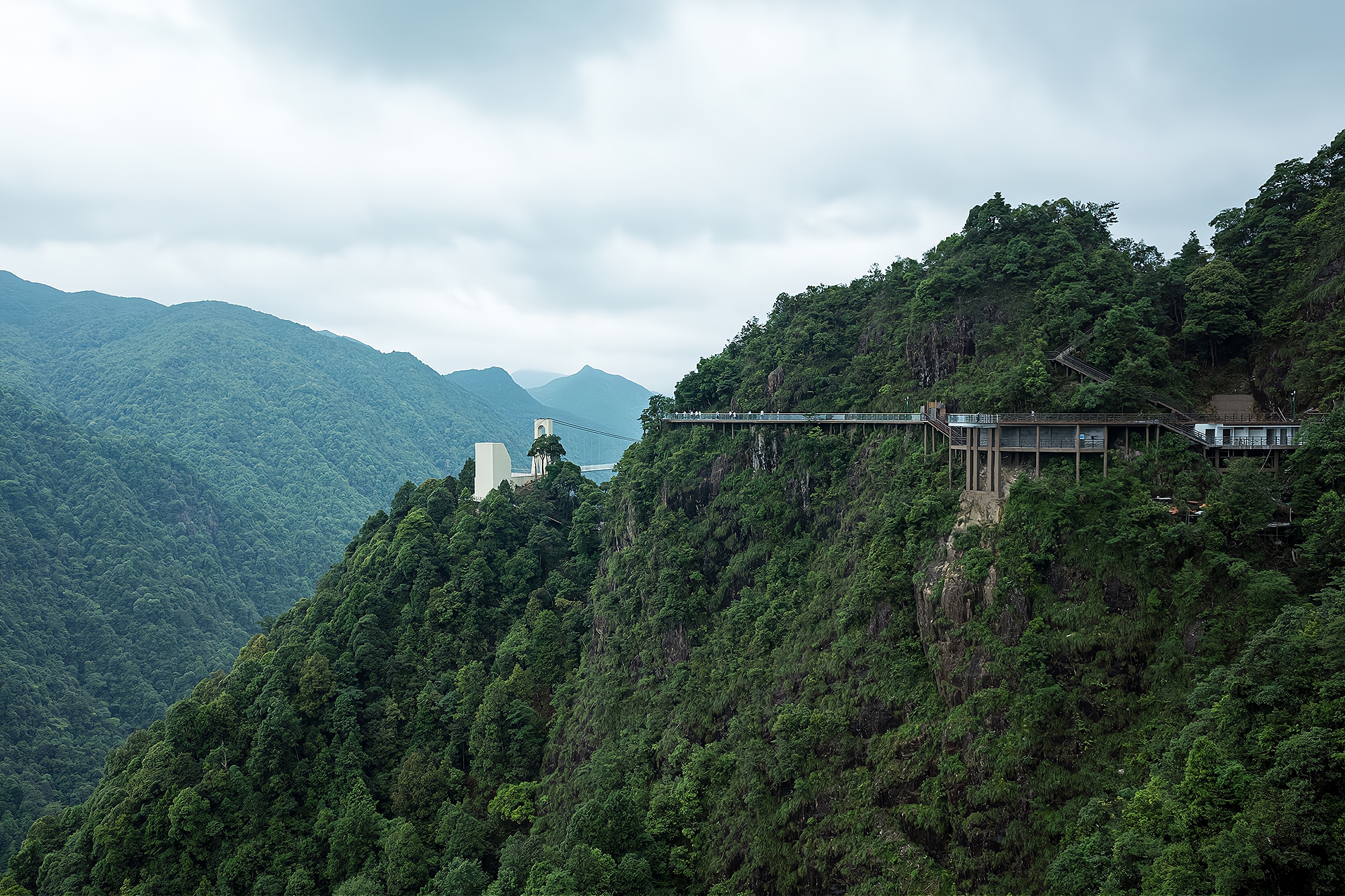江西安远三百山，香港居民饮用水源头就在这，被誉为“东江之源”