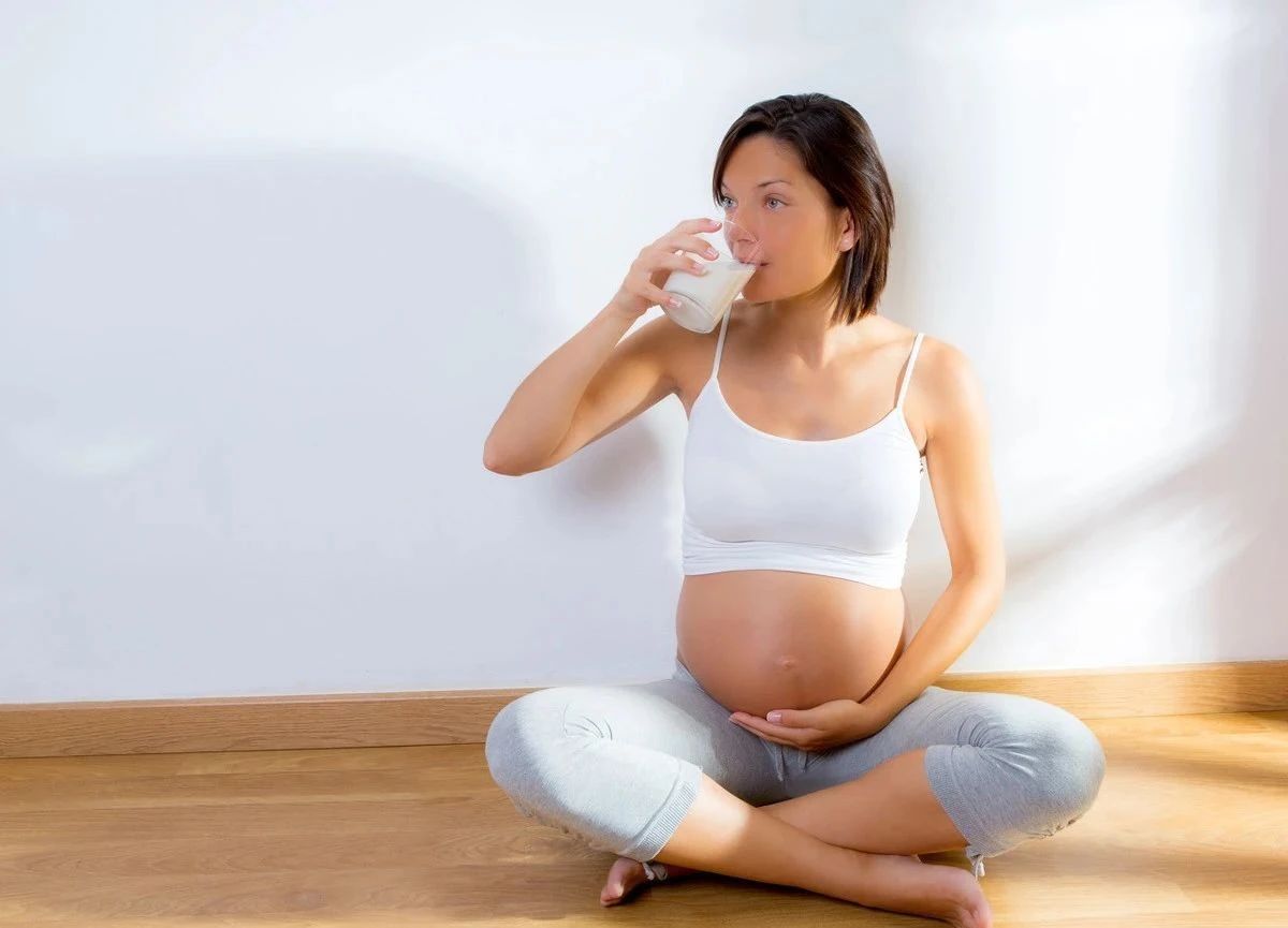 胎心监护nst异常是什么意思,胎心监护不规律的原因及处理方法