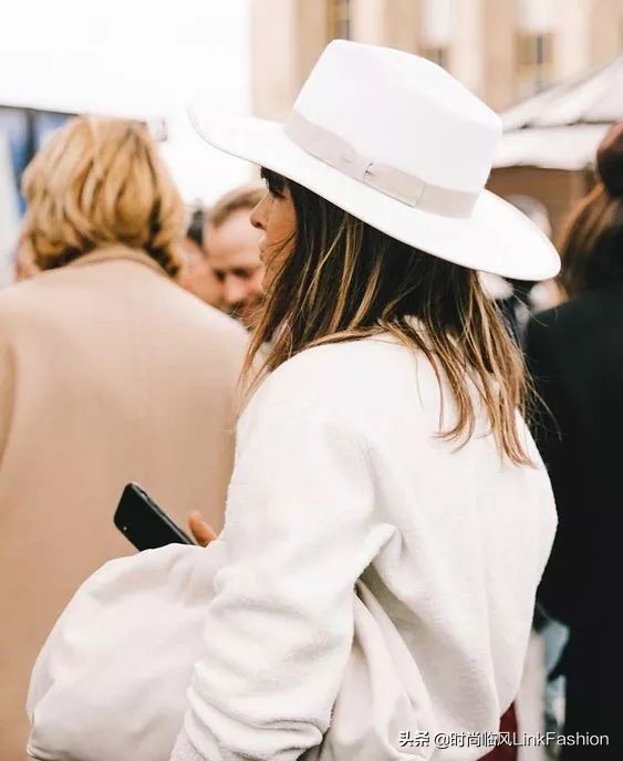 今年流行大包 (今年女士流行格子大包)