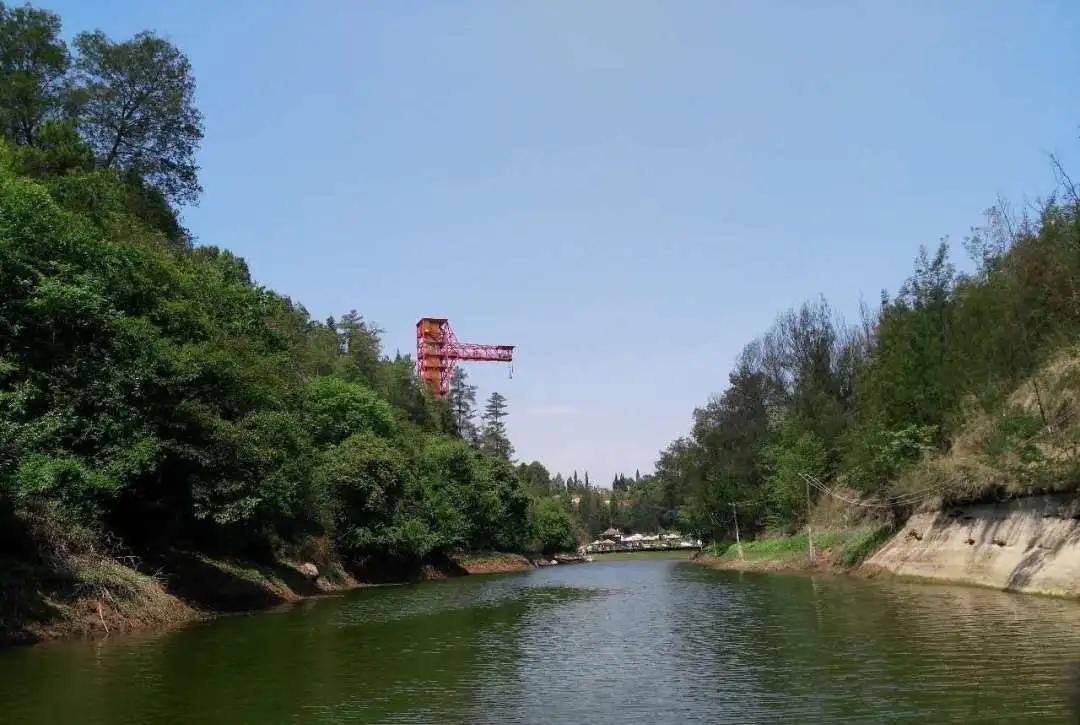 昆明去东川红土地最快的自驾线路,昆明一日游必去十大景点推荐自驾