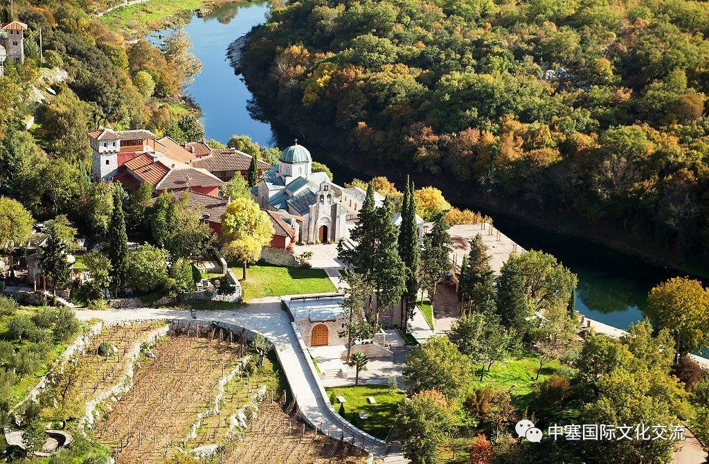 连巨星政要都亲睐的修道院葡萄酒庄你还不赶紧的｜尽在波黑福尔多