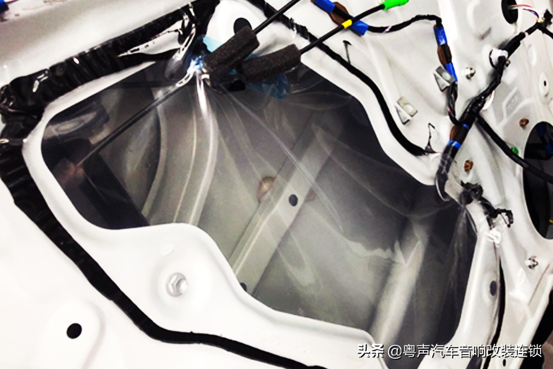 郑州环亚汽车音响隔音改装,汽车音响隔音改装视频教程