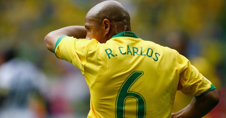 世界传奇人物足球界的传奇之一《卡洛斯》