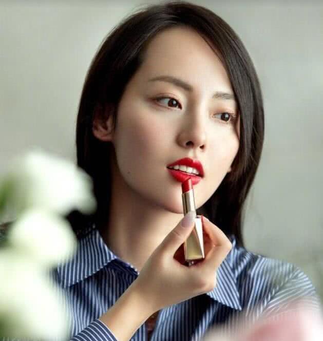 有这四种眼型的女生颜值肯定不低,女生眼睛有3个明显特征