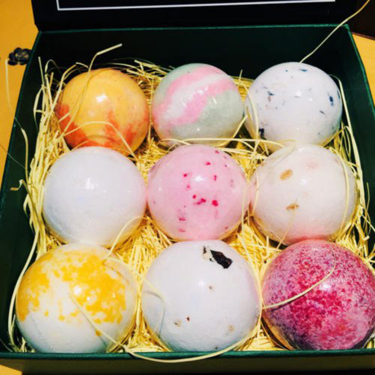 香喷喷滑溜溜的身体护理到底有多快乐？