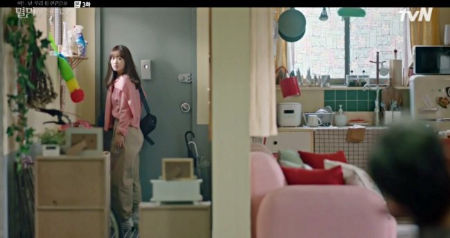 韩剧女明星同款鞋,韩素希同款鞋阿甘鞋