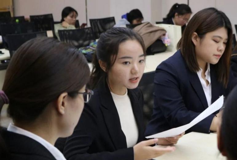 “人均985”的时代，二本生丢人吗？事实证明“专科生”才是常态