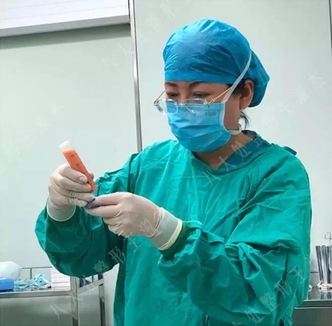 平胸可以做自体脂肪隆胸吗,自体脂肪隆胸大约要多少钱