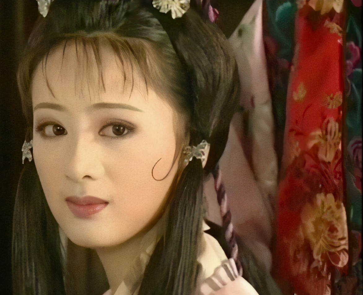 比较火的女明星发型搭配,女明星造型心机发型