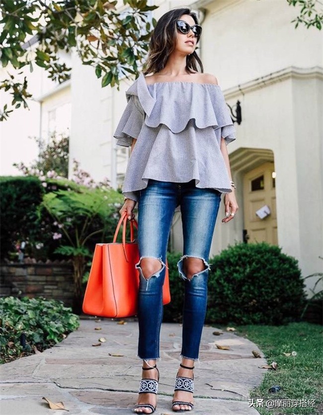 一字肩上衣怎样搭配出高级感,8种时髦t恤穿搭让你洋气整个春天