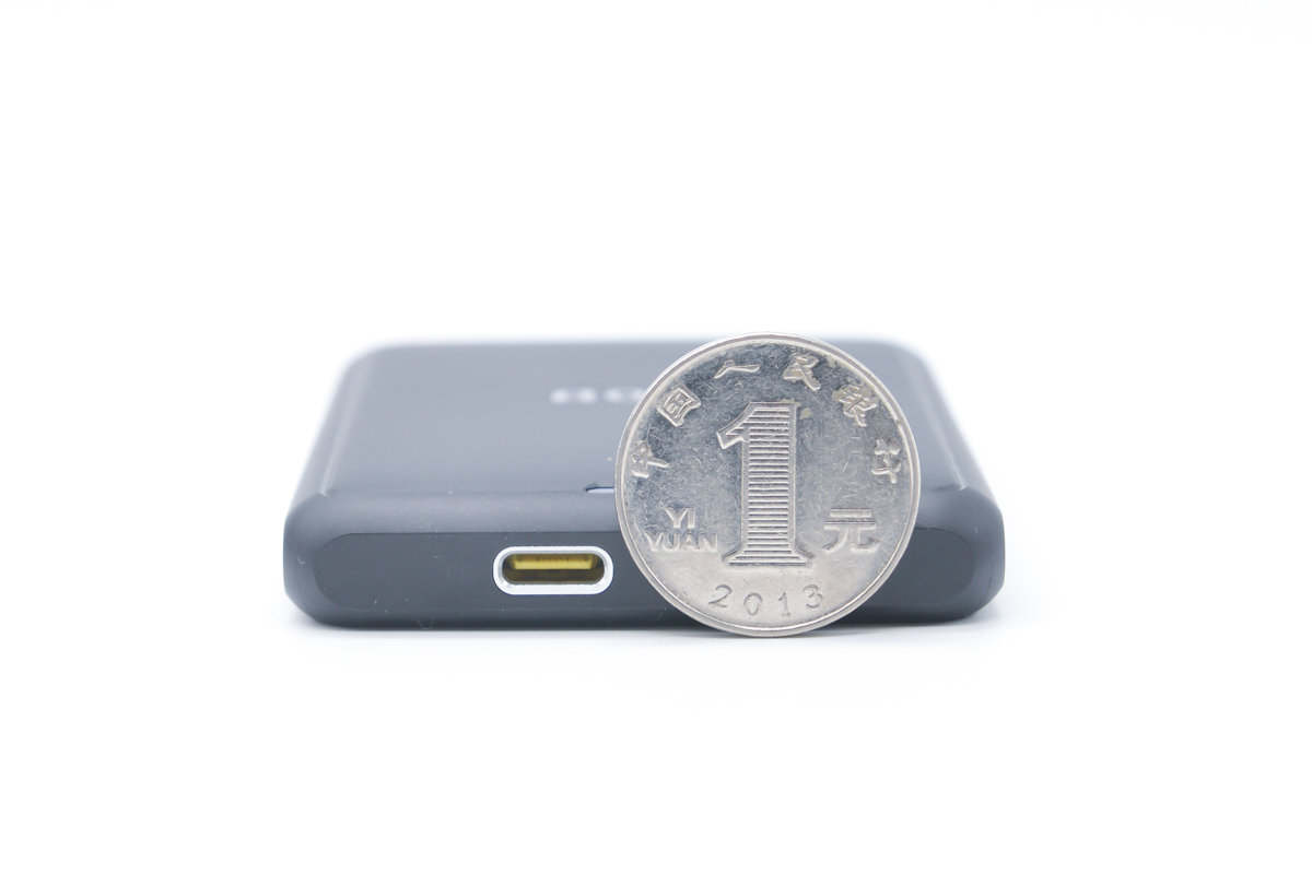 苹果充电宝无线磁吸原装拆解,苹果充电宝无线磁吸拆解