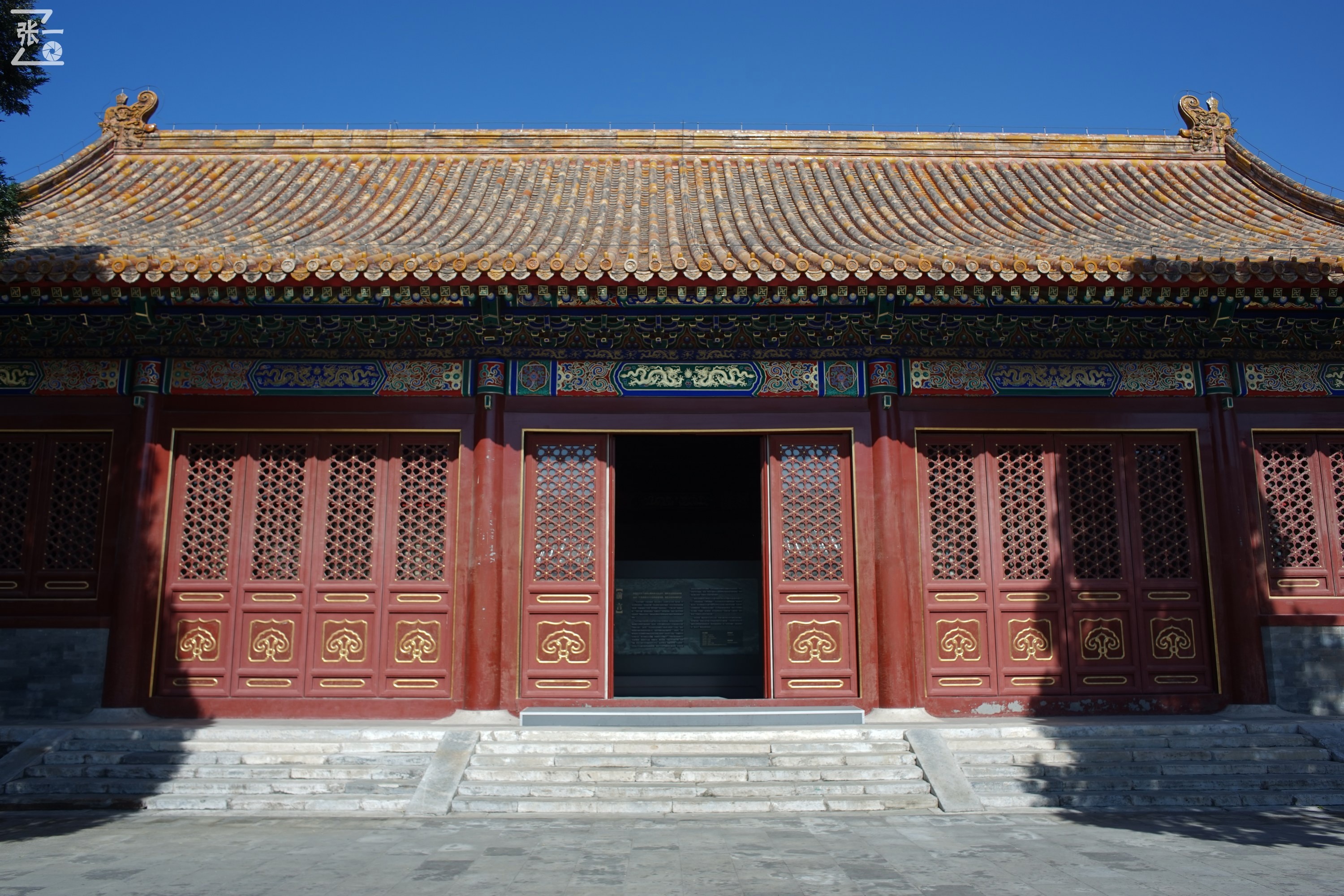 镜头测试：蔡司红T28/2.8+索尼微单A7实拍北京景山公园