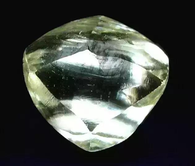 日常石头分类及图片大全,捡到这种石头千万不要扔