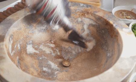 云南特色蒸汽石锅鱼什么鱼最好,特色美味云南蒸汽石锅鱼