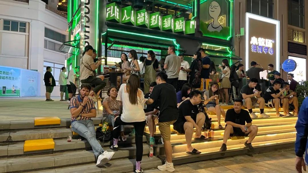 在这家打酒站，我喝到了最放松的一杯精酿