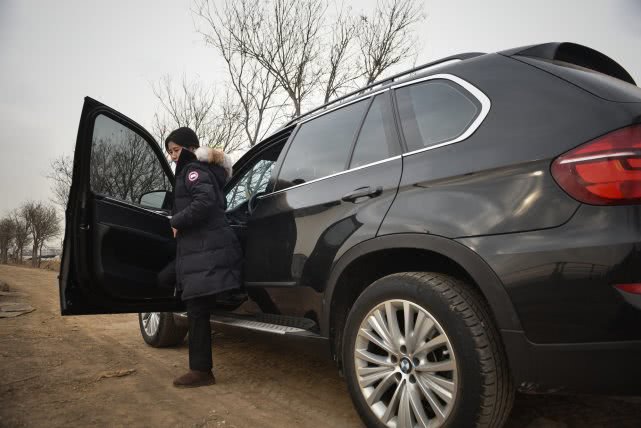 天津美女卖萝卜月入15万,90后豆腐西施月入过万