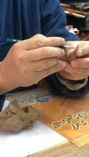 非遗守艺人｜他把泥“玩”出了花样，让有400年历史的老北京兔儿爷也跟上时代